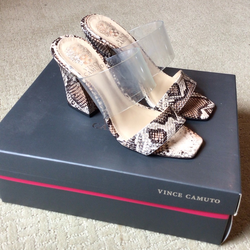 Vince Camuto Felima Snakeskin Sandal. Women’s Size 5. Worn but Great Condition.